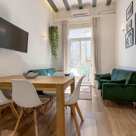 Aqua Apartment By Olala Homes Barcellona Esterno foto