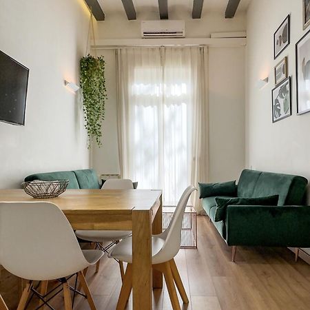 Aqua Apartment By Olala Homes Barcellona Esterno foto