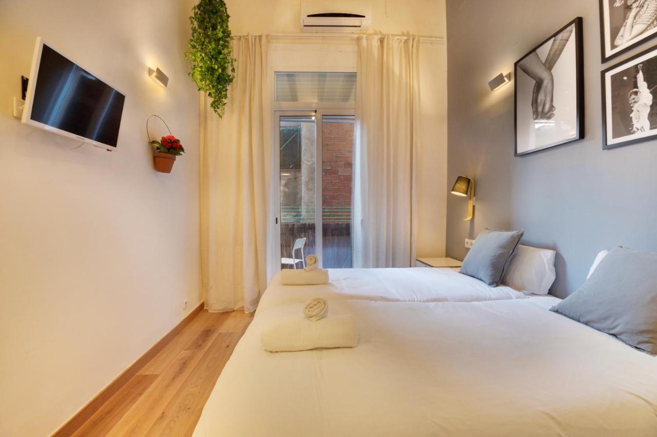Aqua Apartment By Olala Homes Barcellona Esterno foto